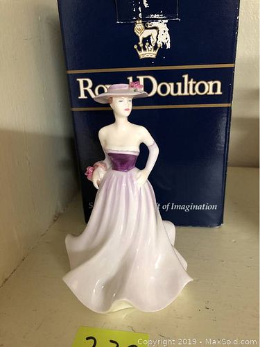Lot #0230 (1 of 3)