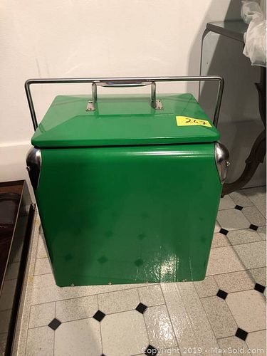 Lot #0267 (1 of 4)