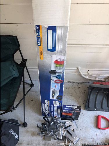 Lot #0295 (1 of 3)