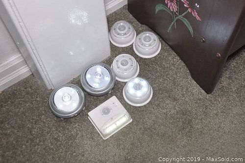 Lot #0477 (1 of 6)