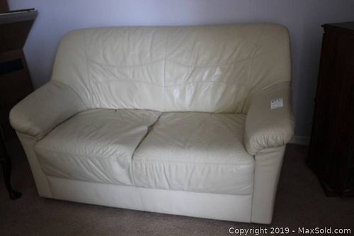 Lot #0571 (1 of 10)
