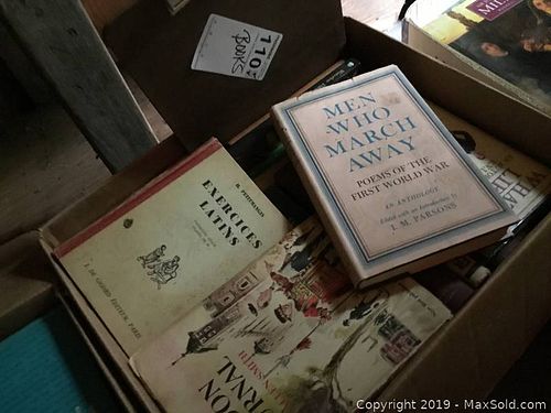 Lot #0110 (1 of 12)