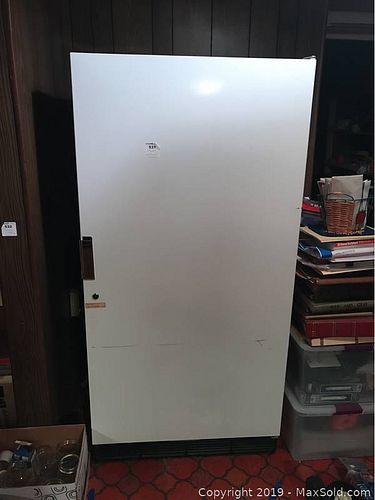 Lot #0531 (1 of 9)