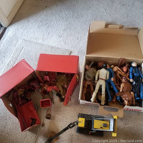 Lot #0529 (1 of 6)
