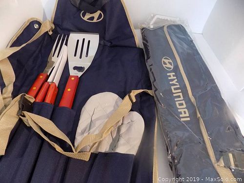 Lot #0060 (1 of 3)