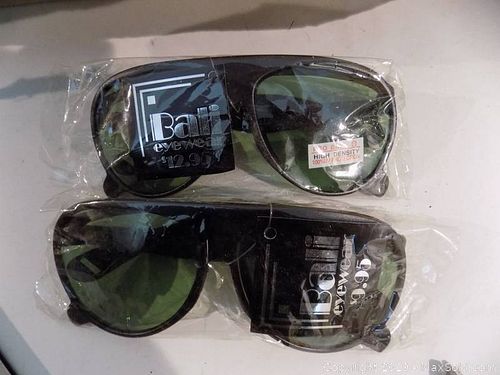Lot #0063 (1 of 2)