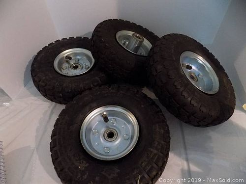 Lot #0125 (1 of 3)
