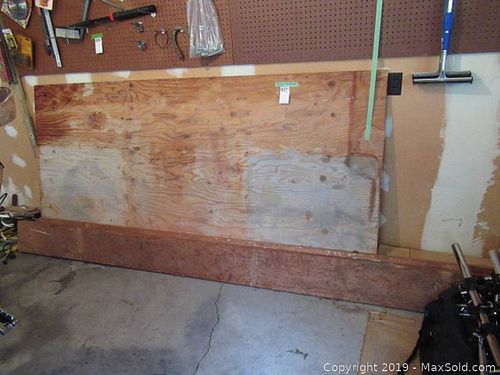 Lot #0827 (1 of 4)