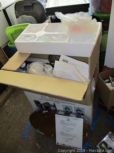 Lot #0801 (1 of 8)