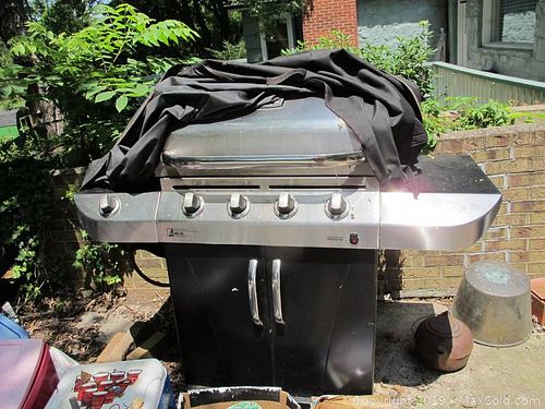 Lot #0820 (1 of 9)