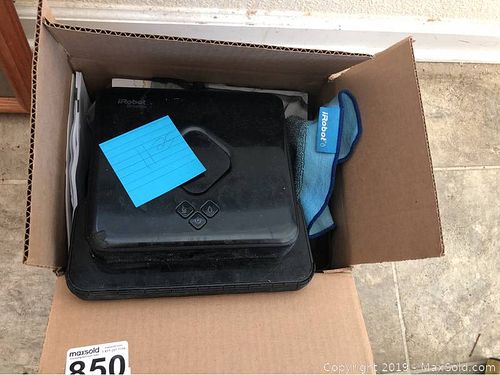 Lot #0850 (1 of 7)