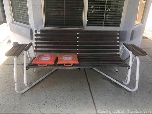 Lot #0920 (1 of 8)
