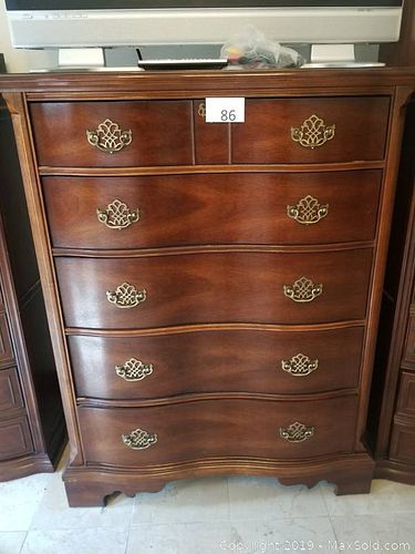 Lot #0086 (1 of 4)