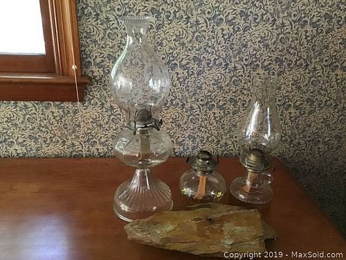 Lot #0052 (1 of 6)