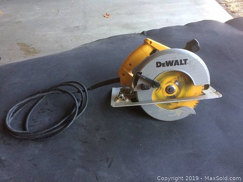 Lot #0070 (1 of 2)