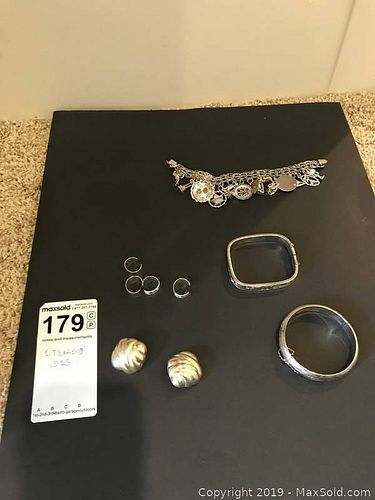 Lot #0179 (1 of 9)