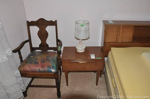 Lot #0486 (1 of 8)