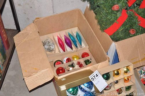 Lot #0574 (1 of 7)