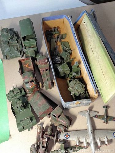 Lot #0918 (1 of 31)