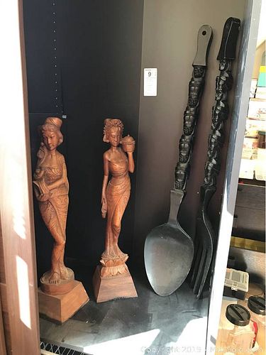 Lot #0009 (1 of 10)