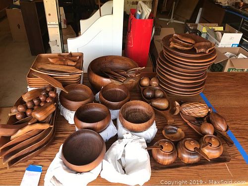 Lot #0073 (1 of 11)
