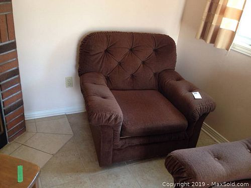 Lot #0028 (1 of 5)