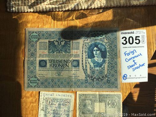 Lot #0305 (1 of 9)