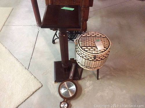 Lot #0680 (1 of 10)
