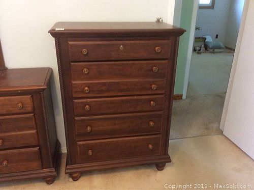 Lot #0487 (1 of 11)