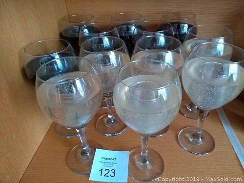 Lot #0123 (1 of 2)