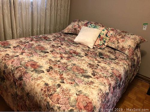 Lot #0401 (1 of 15)