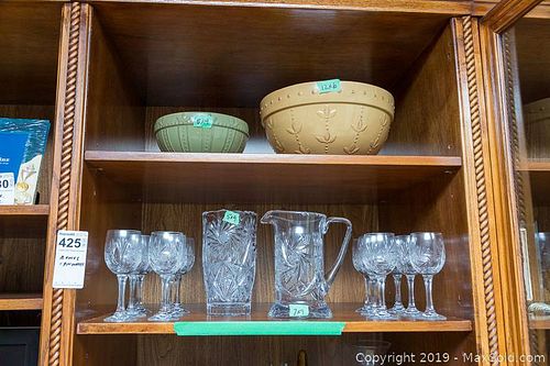 Lot #0425 (1 of 8)