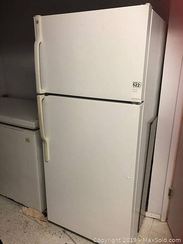 Lot #0522 (1 of 7)