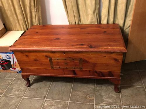 Lot #0534 (1 of 12)