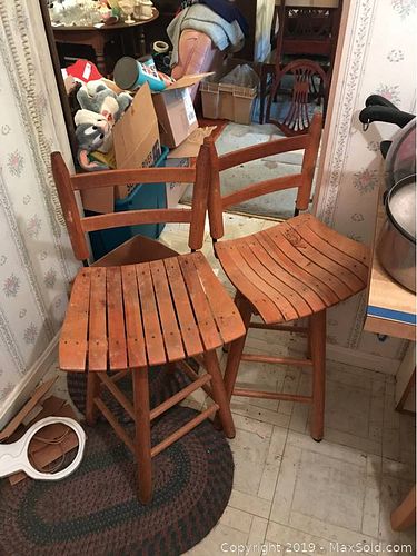 Lot #0260 (1 of 9)