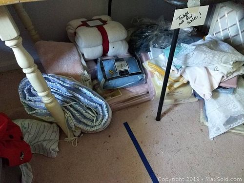 Lot #0280 (1 of 9)