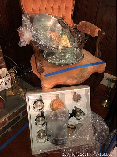 Lot #0309 (1 of 12)