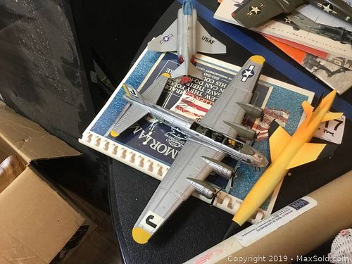 Lot #0917 (1 of 10)