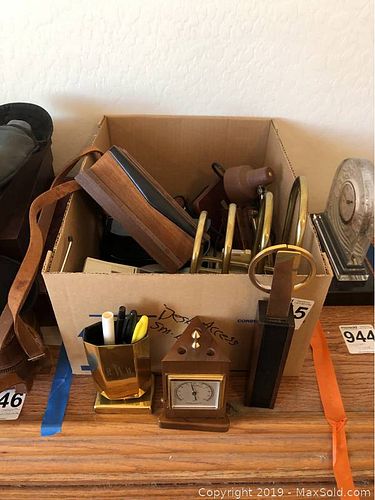 Lot #0945 (1 of 11)