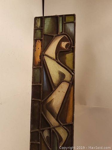 Lot #0002 (1 of 9)