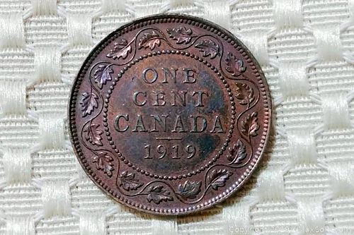 Lot #0010 (1 of 2)
