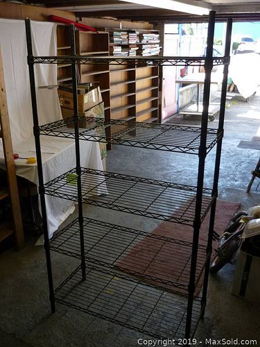 Lot #0024 (1 of 4)
