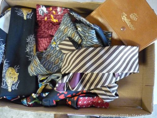 Lot #0038 (1 of 2)