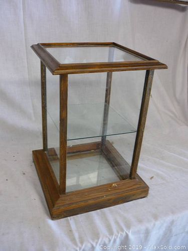 Lot #0128 (1 of 4)