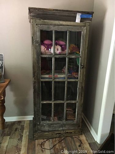 Lot #0746 (1 of 7)