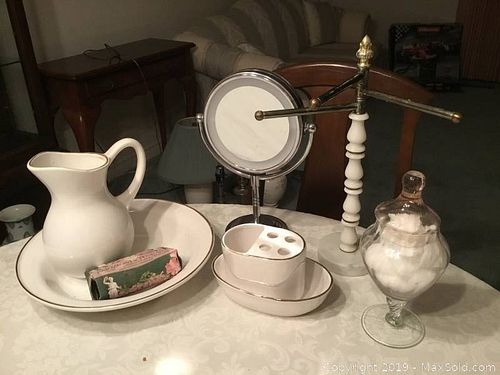 Lot #0032 (1 of 1)