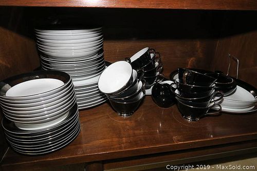 Lot #0894 (1 of 11)