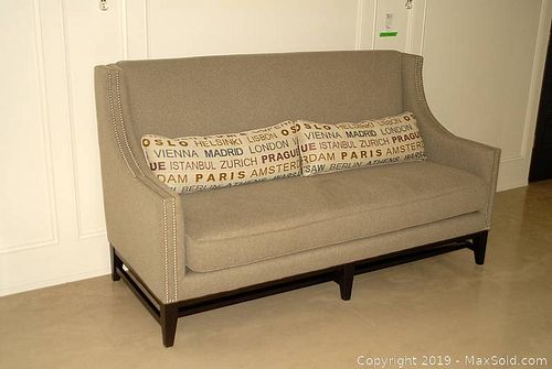 Lot #0380 (1 of 12)