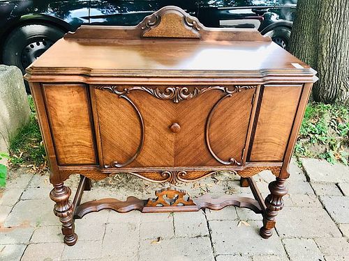 Lot #0183 (1 of 10)