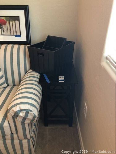 Lot #0842 (1 of 8)